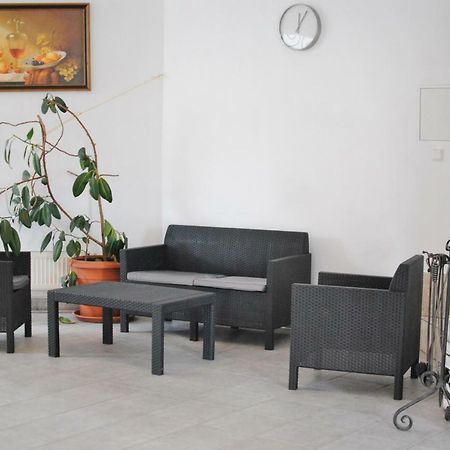 Krystyna Otel Krasków Dış mekan fotoğraf